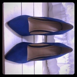 Blue Charlotte Russe Size 8 4 1/2in heels